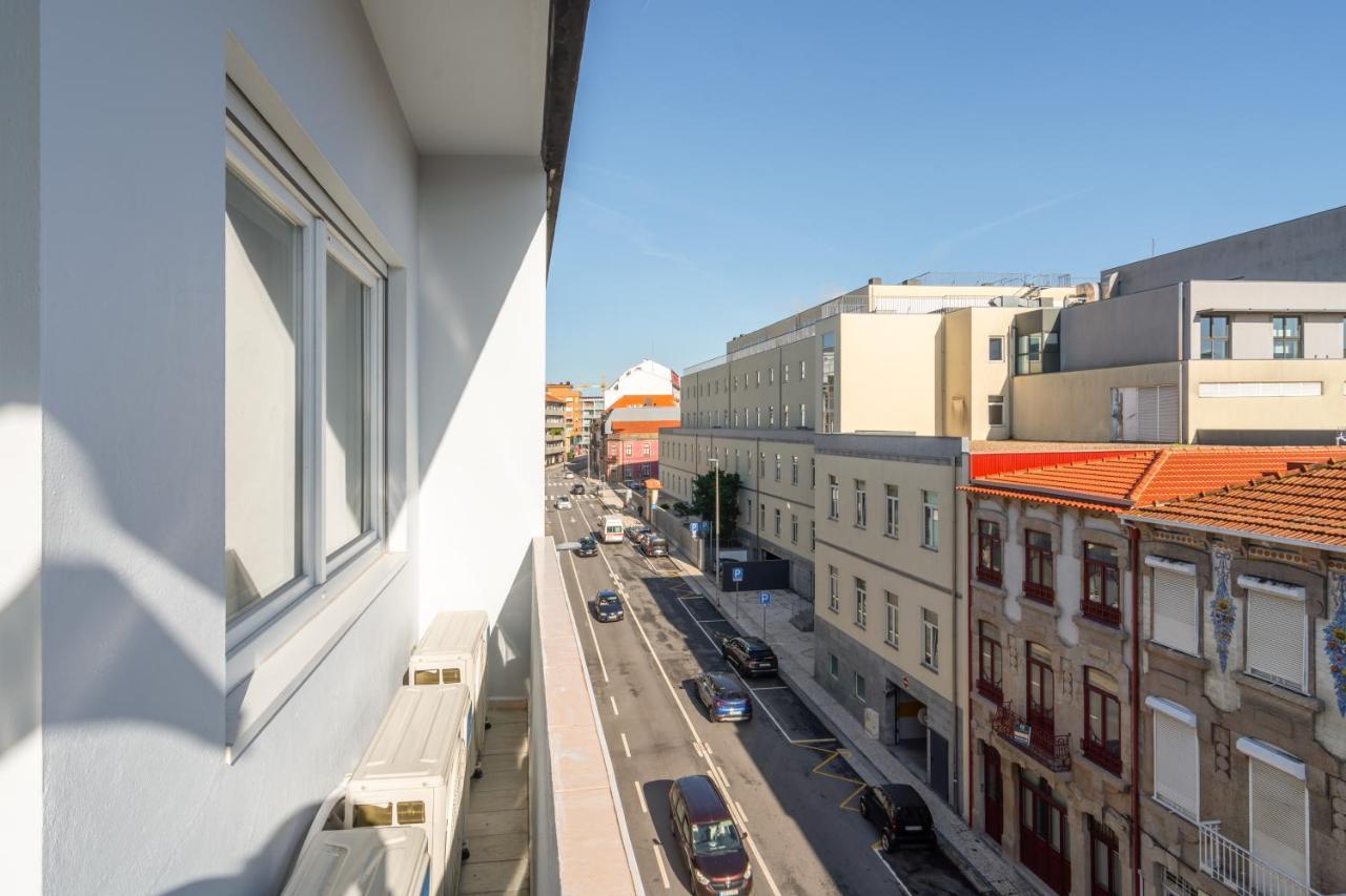 Host Wise - Fantastic Contemporary Flat W Balcony Apartman Porto Kültér fotó